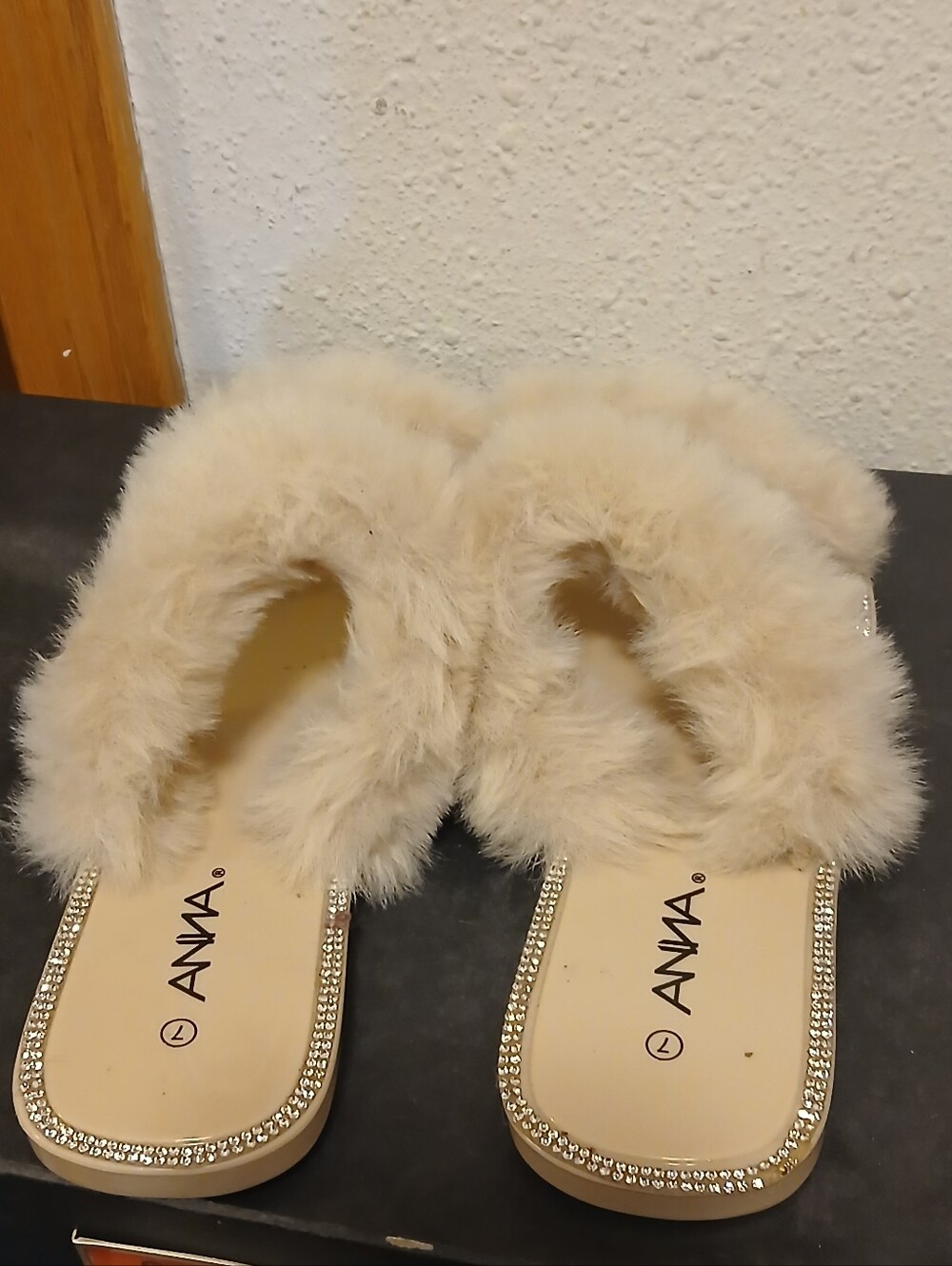 ANNA Nude Jelly Faux Fur Rhinestone Slide Sandals Women’s Size 7 - Picture 5 of 7
